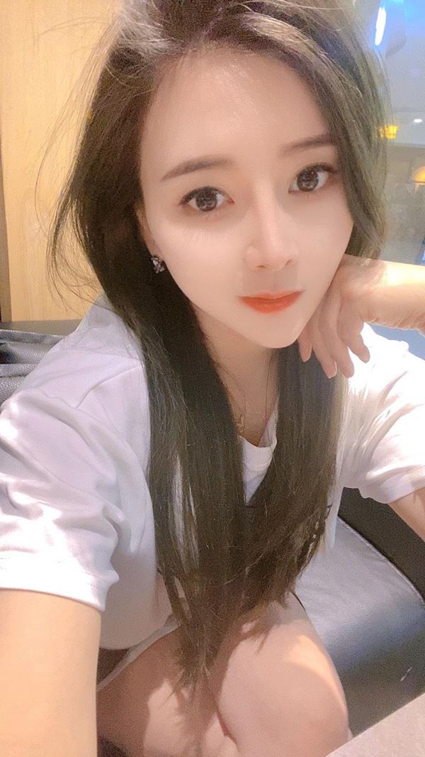 验证依依,不错的好妹子,支持一把