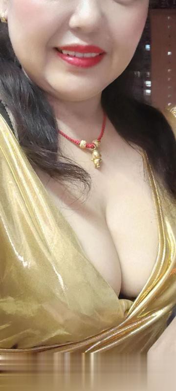 重庆-沙坪坝SM大胸风骚少妇