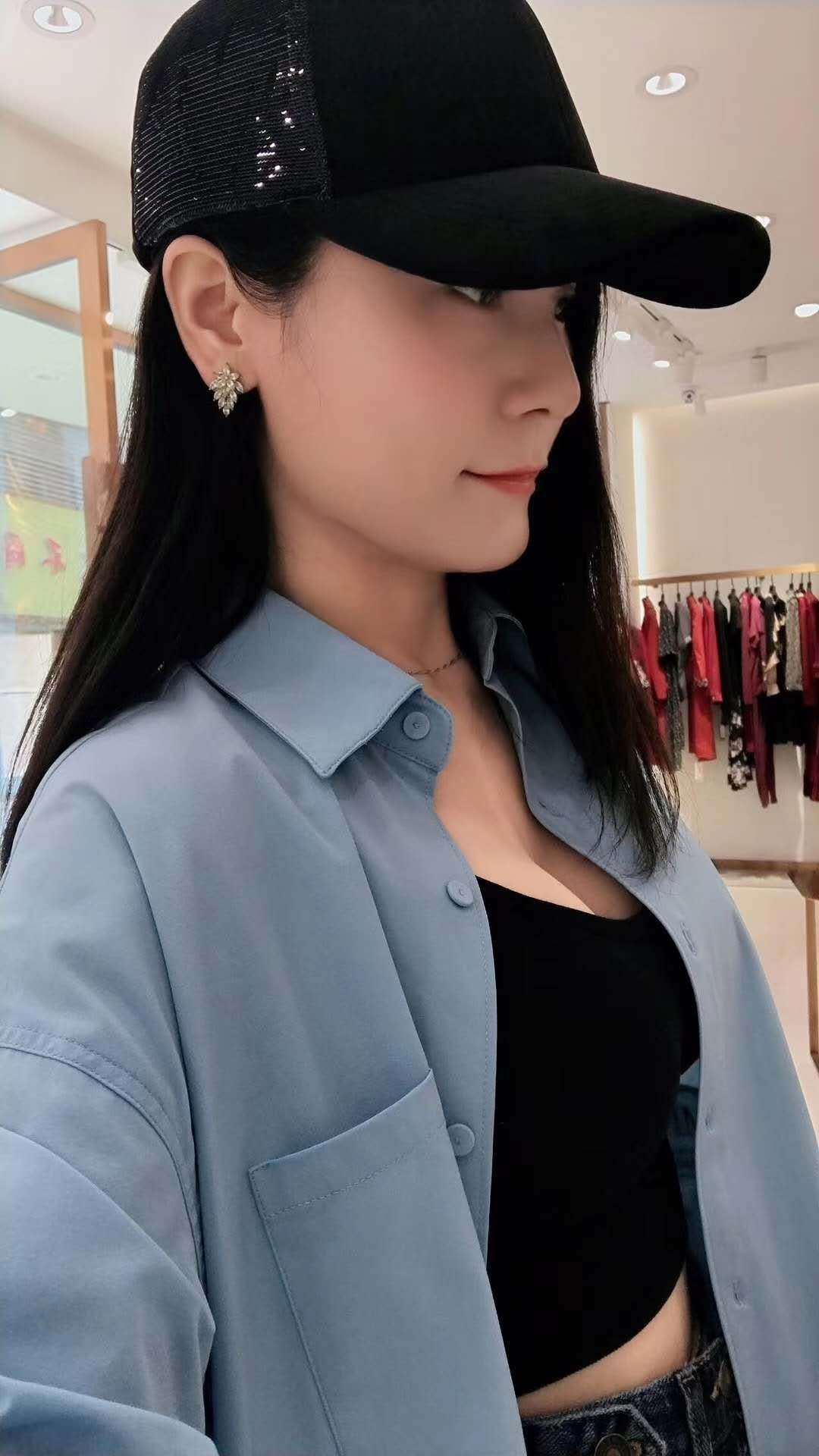 成都 d奶大胸妹子,妹儿服务有耐心
