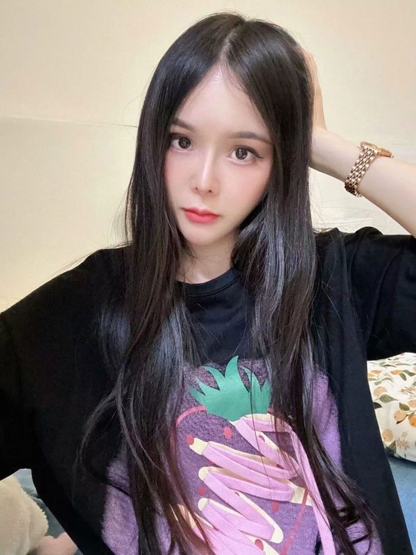 北京小姐草房C米回归 萝莉型邻家美女