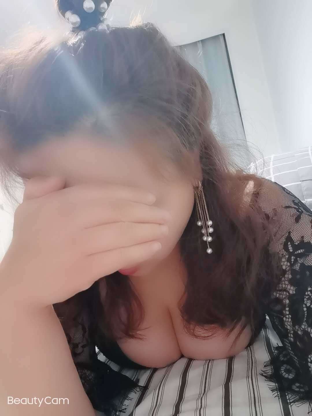 丰台 爆乳爆臀少妇,三百系泻火神器,又爽又实在