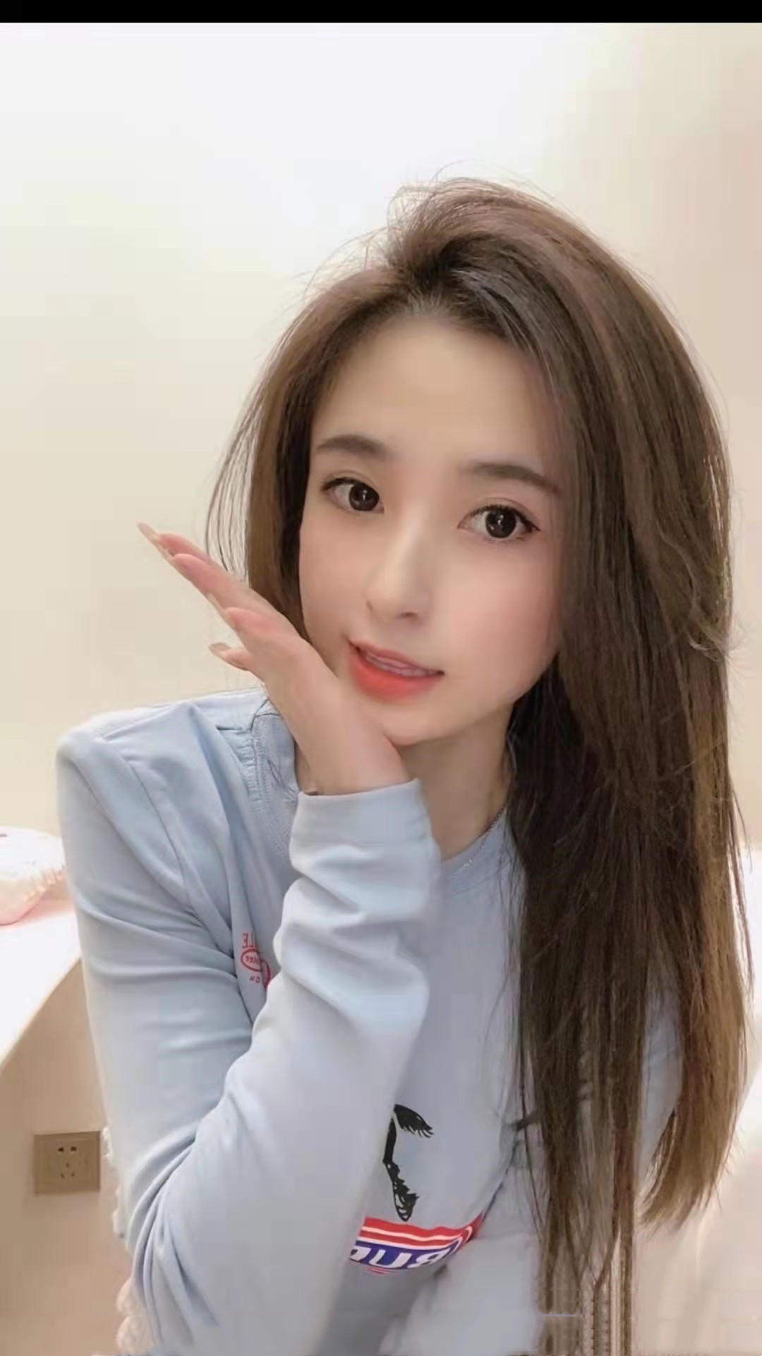 贵阳纯欲系妹子,凹凸有型,态度热情,服务很奈斯