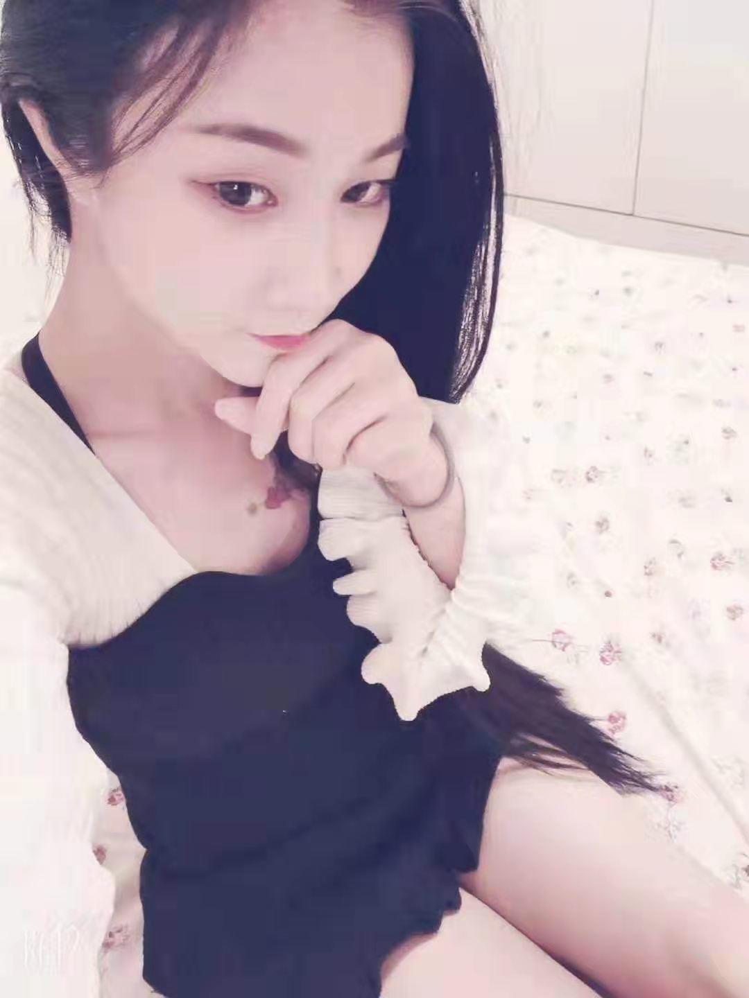 温柔型妙龄女孩新货,清秀无风尘味,苗条玲珑各种姿势