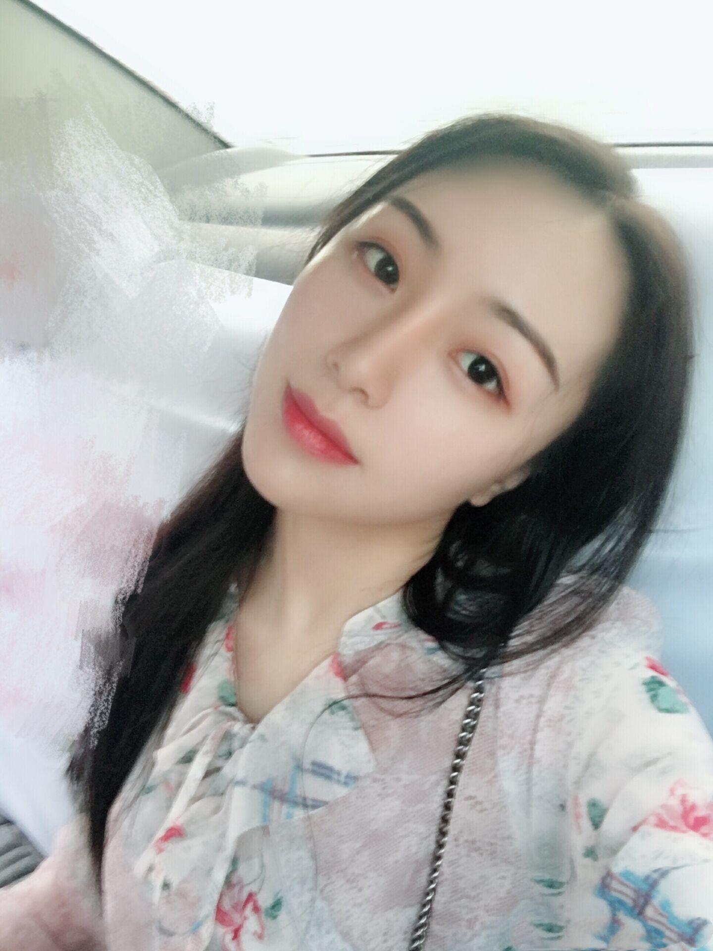 约会长腿漂亮姑娘,特别听话全开放尺度,颜控身材控服