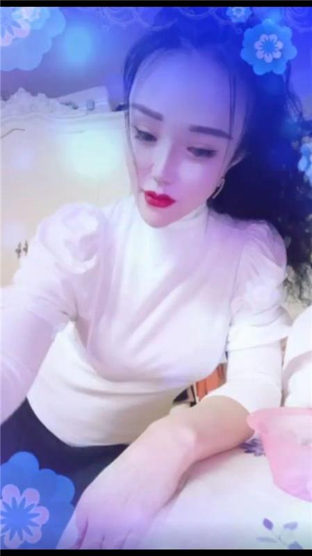 上海普陀区胸大屁股大,服务还不错的少妇