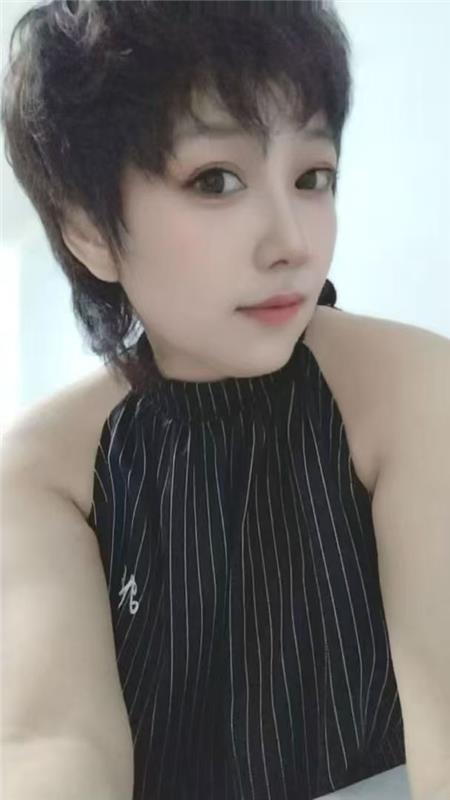 天津东丽区短发轻熟一枚