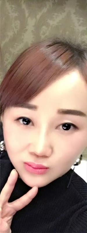 郑州二七大学路美女