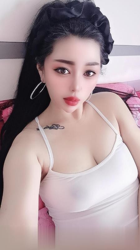 苏州大长腿大胸妹