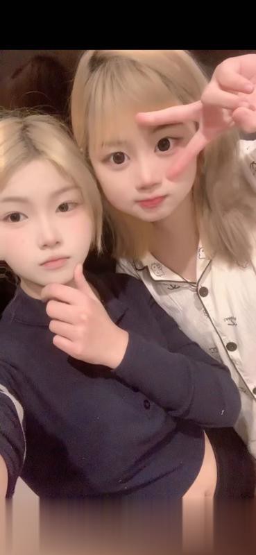 南京颜值在线三点粉两嫩妹